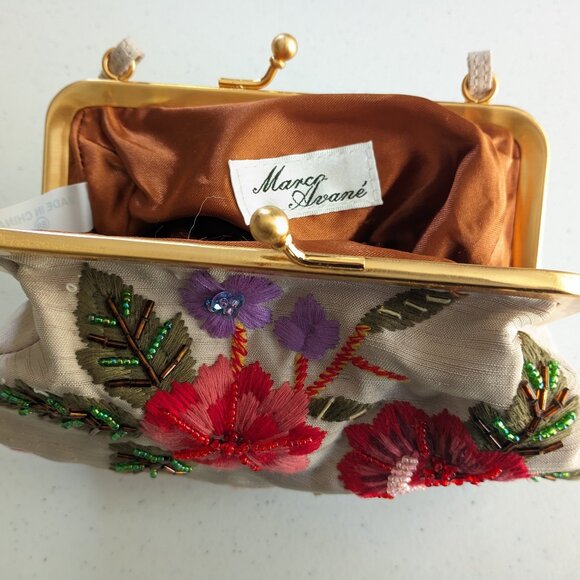 Marco Avane White Beaded Embroidered Clutch - Picture 9 of 11